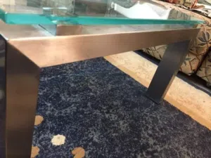 طاوله وسط زجاج( سكريت 10ملم ) وستنالس دنماركيه