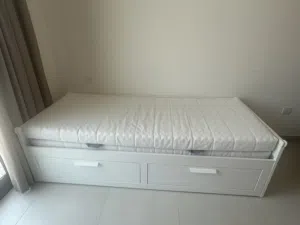 IKEA Extendable Day Bed with 2 Mattresses & 2 Large Storage Drawers تخت ايكيا– Excellent Condition