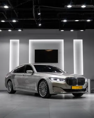 BMW 740i 2021