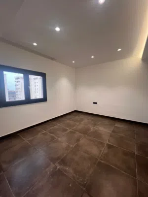 220 m2 5 Bedrooms Apartments for Sale in Tripoli Bin Ashour