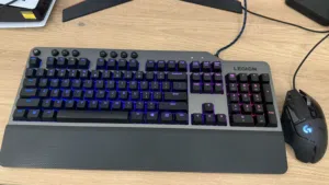 كيبورد ميكانيكي Lenovo Legion K500 RGB مع ماوس احترافي Logitech G502 H