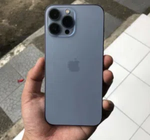 Apple iPhone 13 Pro Max 256 GB in Basra