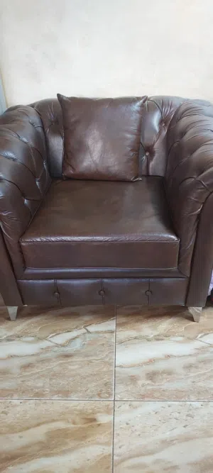 كنبيتين للبيع استعمال شهرين