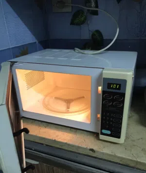 ميكرويف كونتي 25 لتر معلقة الشاشة