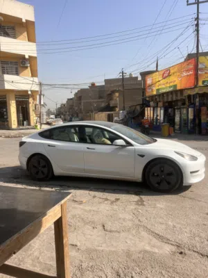 تيسلا موديل3 (2023) نظيفة ماشية 36 مرقمة بغداد
