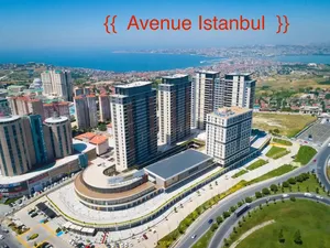 شقة للإيجار في اسطنبول القسم الأوربي شقة مكيفة بالكامل جميع الغرف والصفندقية فخمة  في مول تجاري حديث