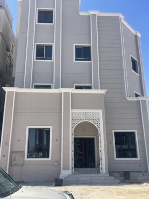 للإيجار شقة بالمطلاع جديده لم تسكن