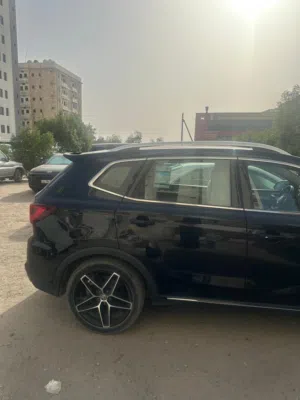 سيارة mg rx5 فئة الفخامة للبيع ومعاها برنت مرور مالك اول متوثق توثيق خارجية فاتورة اصلي وبلد منشأ