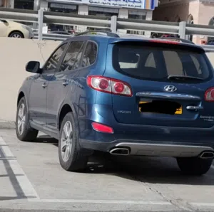 Hyundai Santa Fe 2012 – GCC Spec (Oman Wakala) 1st Owner First Option: Sunroof + Steering Control