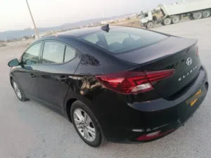 Used Hyundai Elantra in Dhofar