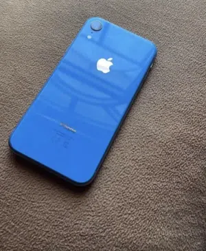 Apple iPhone 11 256 GB in Al Dakhiliya