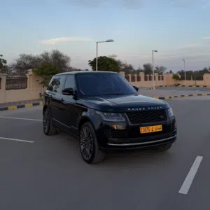 رنج روفر ڤوج موديل 2019 سوبر تشارج رقم واحد فل اوبشن بدون حوادث كلين تايتل