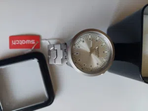 Analog Quartz Swatch watches  for sale in Manama