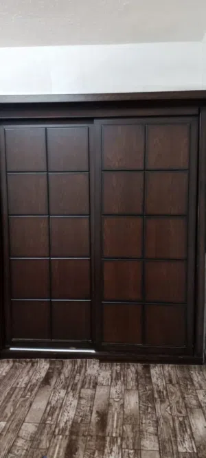 تخت وخزانه