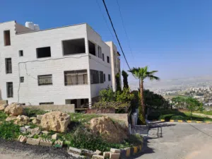 الكمالية / صويلح ارض 780م سكن ب على شارعين حوض عين ام جوزة بسعر جيد