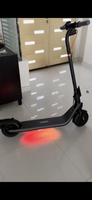 Scooter Segway Ninebot E2 Plus 0530 Total Milage 150 km سكوتر كهربائة استعمال  جدا بسيط