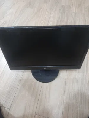 شاشات hp بحالة ممتازة وبسعر يرضيك