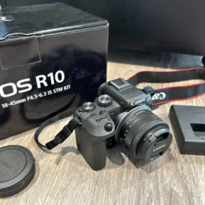 canon R10 with all accessories and box