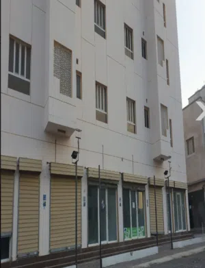 للايجار  محل في موقع ممتاز بالمعبيله السابعه مقابل نيستوا الجديد  مباشرة و خلف محل موني باك