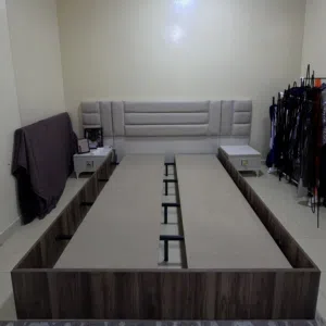 غرفة نوم استعمال سنة فقط