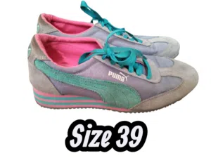 For sale: original Puma women's shoes, size 39, in brand new condition, not used