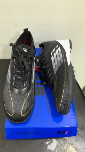 Football shoes 42 size