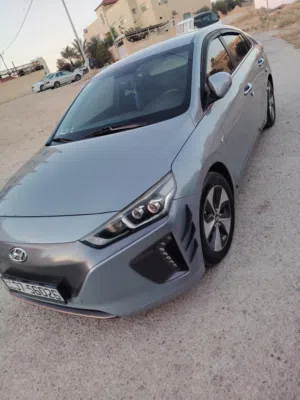 هيونداي ايونيك 218