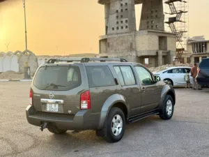Used Nissan Pathfinder in Basra
