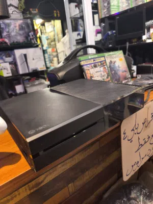 اكسبوكس1 فات هارد 500 مع جوستك GAMESIR مع قرصين مع المحولة.