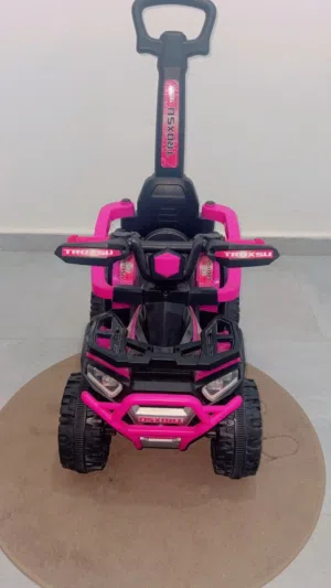 سيارة أطفال