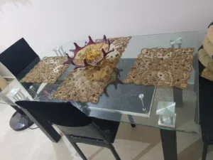 طاولة سفرة انيقة ونظيفة للبيع