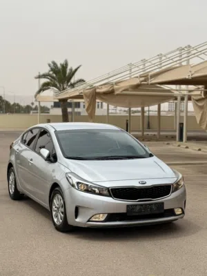Kia k3 2016بحالة الوكاله استخدام شخصي مالك اول من الحره