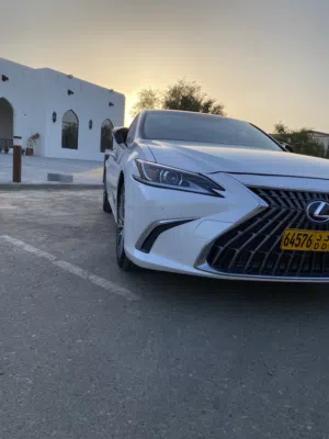 Used Lexus ES in Al Batinah