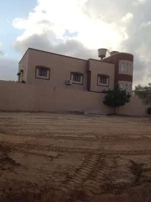 425 m2 More than 6 bedrooms Townhouse for Sale in Gharyan Other