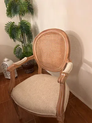 طاولة سفره 8 كراسي مع بيرو