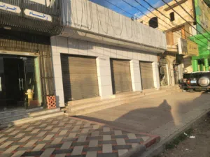 للايجااااار فتحتين وبدروم و دور مسروق وشقه