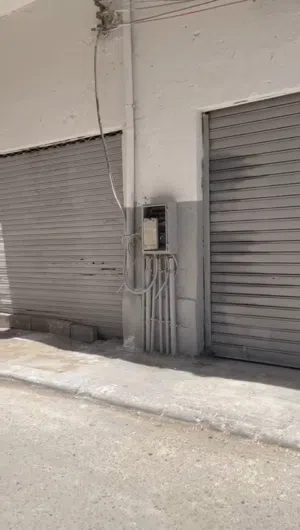 محل تجاري استثماري للبيع في وسط البلاد في شارع المعري جهة المعرض