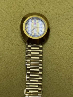 ساعه رادو نسائية