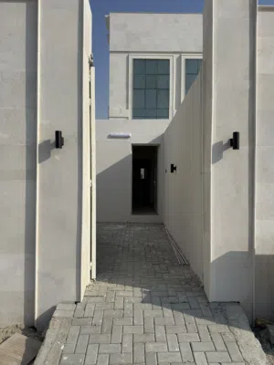ملحق بمدخل خاص بمدينة الرياض
