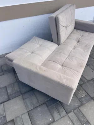 للبيع كنبة وسرير بنفس الوقت