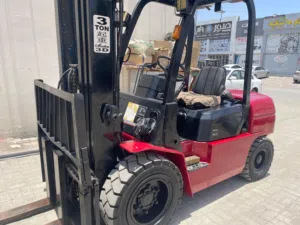 3ton 2013 forklift good condition Japanese engine PDO standards