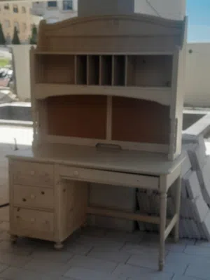 مكتبه مستعمله للبيع بسعر ممتاز