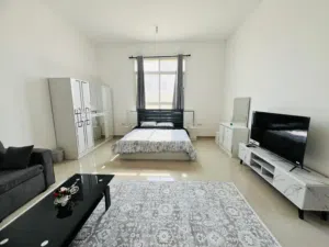 استوديو مفروش مساحة واسعة للإيجار في ابوظبي مدينه الرياض For Rent (Abu Dhabi Riyadh
