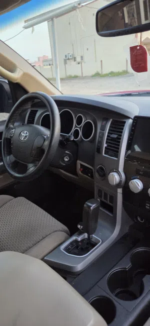 Used Toyota Tundra in Al Dakhiliya