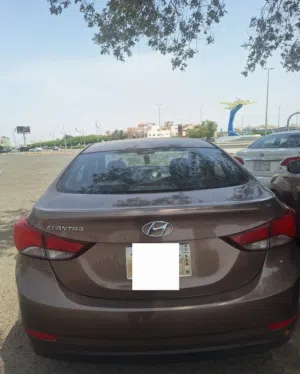 Hyundai elentra for sale interesting customer please message to mr