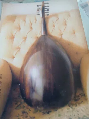 عود عراقي سيسم هندي صناعه الاسطه الكبير كريم الفضل سنه الصنع2005