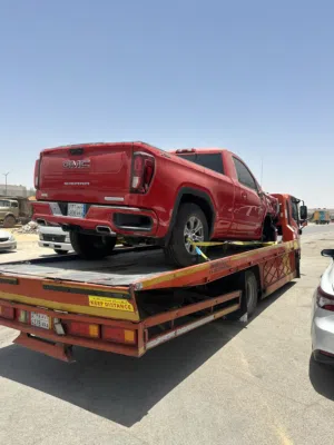 سطحه قريب منك