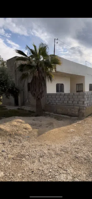 110 m2 3 Bedrooms Townhouse for Sale in Madaba Thiban
