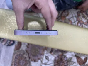 ايفون 13 عادي مستعمل