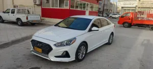 2018 Hyundai Sonata SE Sedan with Leather Interior and Advanced Tech Features
